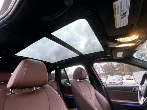 Used 2019 BMW X5 xDrive40i w/ Convenience Package image 13