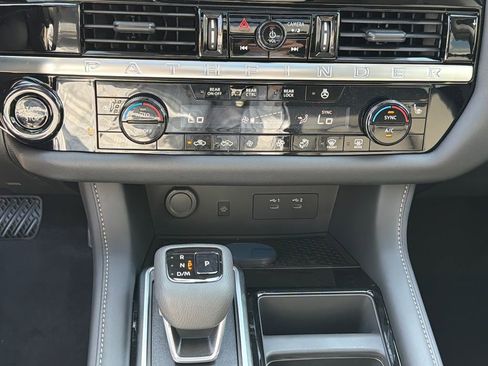 New 2026 Nissan Pathfinder SL w/ SL Premium Package FWD image 27
