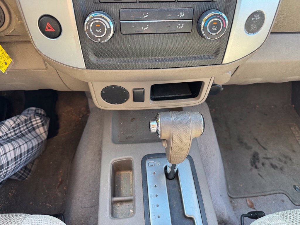 Used 2009 Nissan Frontier SE w/ SE Value Truck Pkg RWD image 20