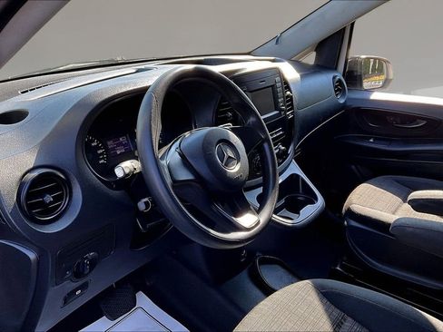 Used 2019 Mercedes-Benz Metris w/ Driver Comfort Package image 13