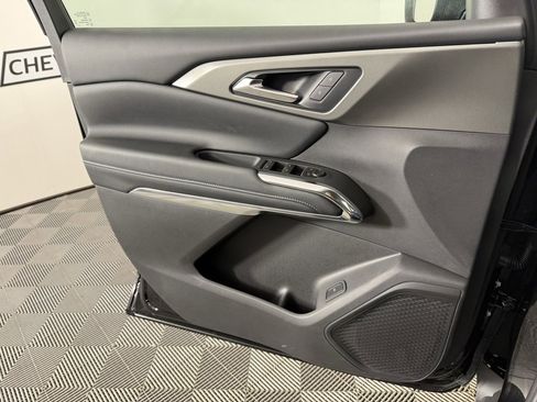 New 2026 Chevrolet Traverse LT w/ Driver Confidence Package image 13