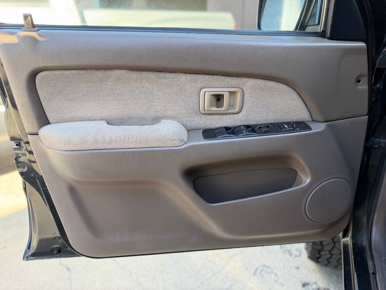 Used 2000 Toyota 4Runner 2WD w/ Upgrade Value Pkg 1 image 18
