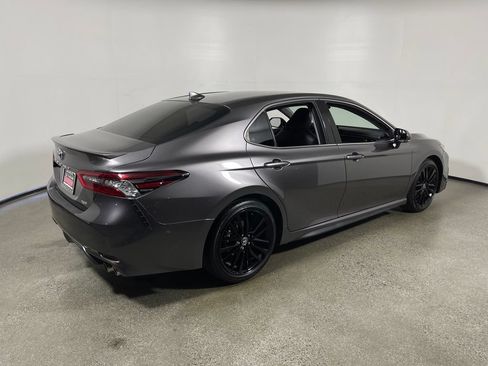 Certified 2022 Toyota Camry XSE FWD image 3