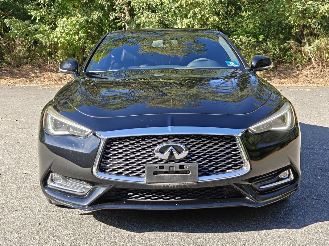 Used 2018 INFINITI Q60 3.0t Luxe w/ Sensory Package 3.0T Luxe AWD/4WD image 2