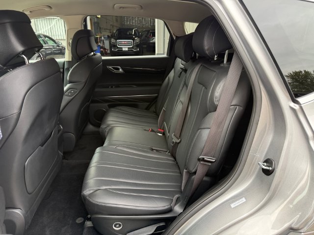 Used 2025 Genesis GV80 2.5T Standard AWD/4WD image 22