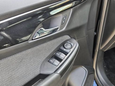 Used 2025 Chevrolet TrailBlazer LT AWD/4WD image 14