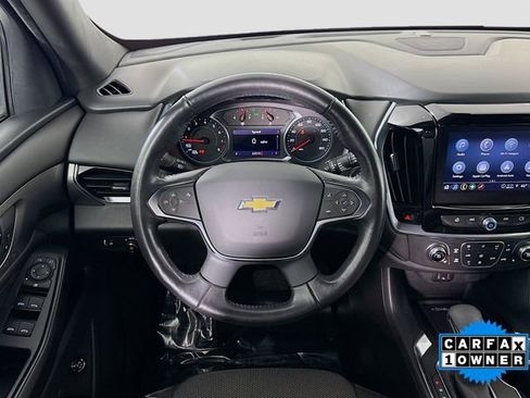 Used 2022 Chevrolet Traverse LT image 21