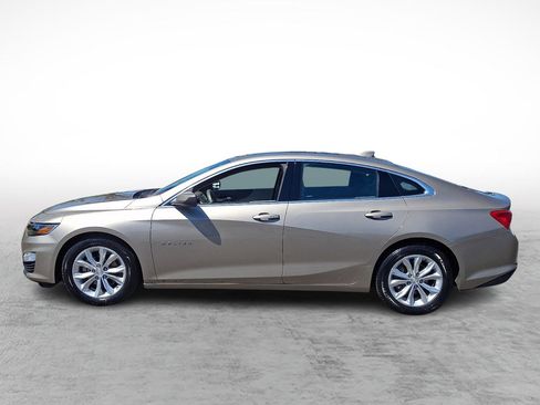 Used 2024 Chevrolet Malibu LT FWD image 2