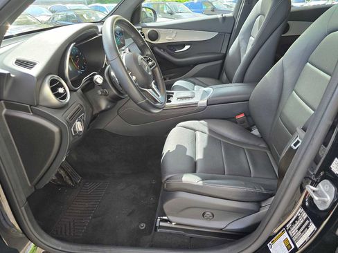 Used 2021 Mercedes-Benz GLC 300 4MATIC image 25