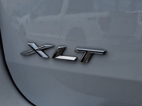 Certified 2024 Ford Explorer XLT AWD/4WD image 30