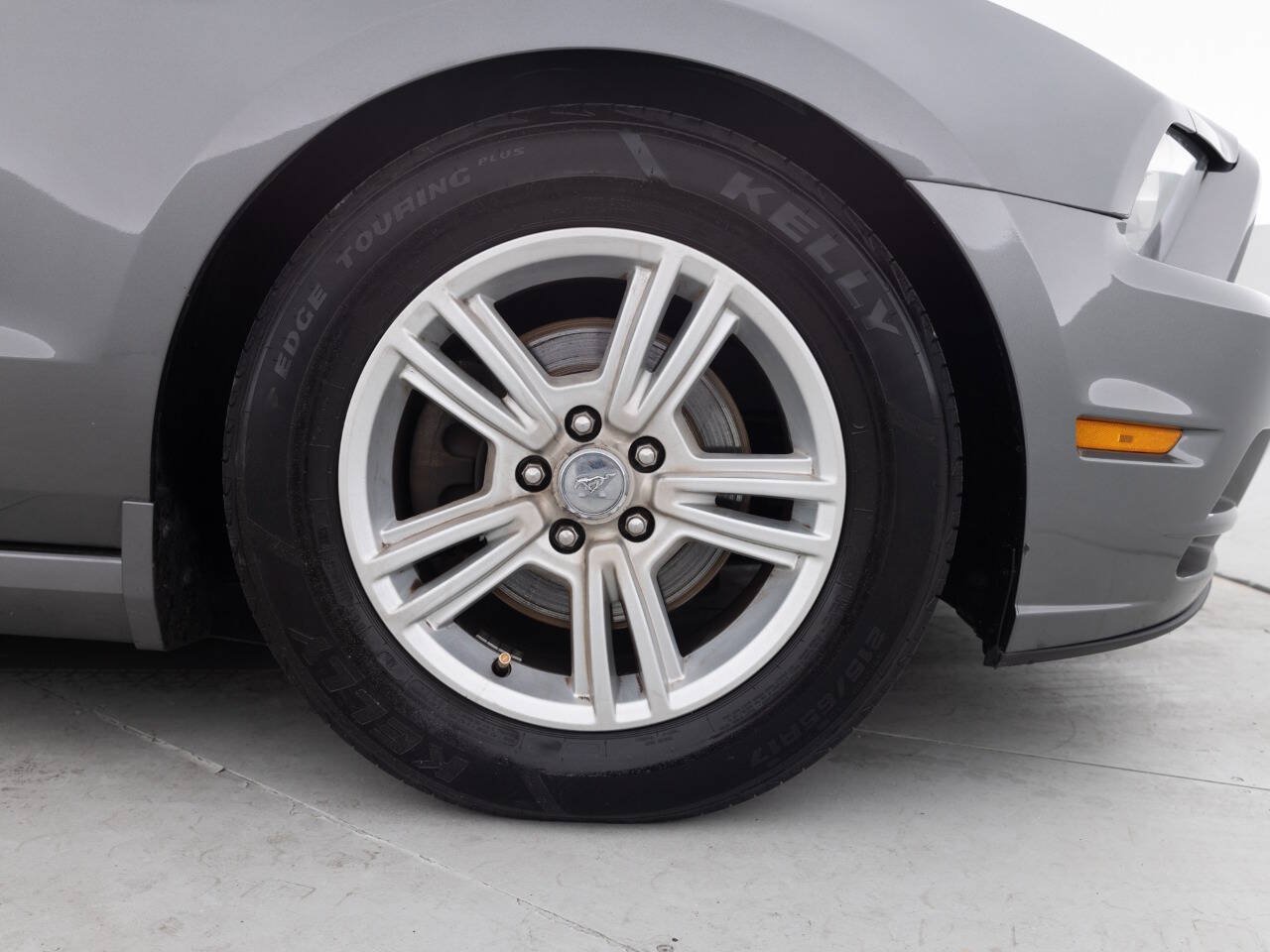 Used 2014 Ford Mustang Coupe RWD image 18