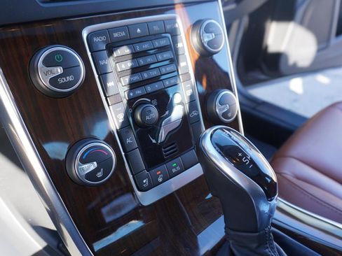 Used 2014 Volvo S60 T5 image 19