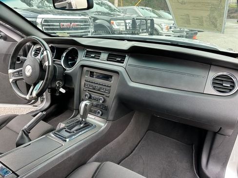Used 2013 Ford Mustang Coupe RWD image 14