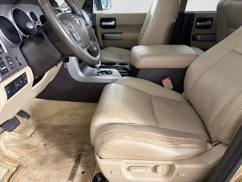 Used 2010 Toyota Sequoia Limited AWD/4WD image 11