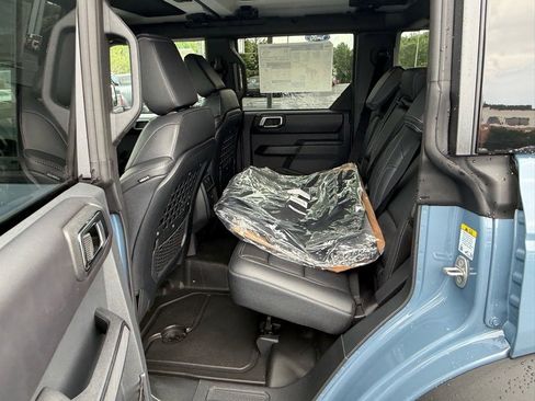 New 2025 Ford Bronco Badlands image 14