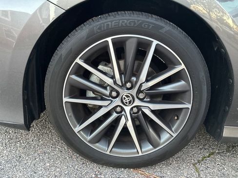 Used 2021 Toyota Camry XLE image 27