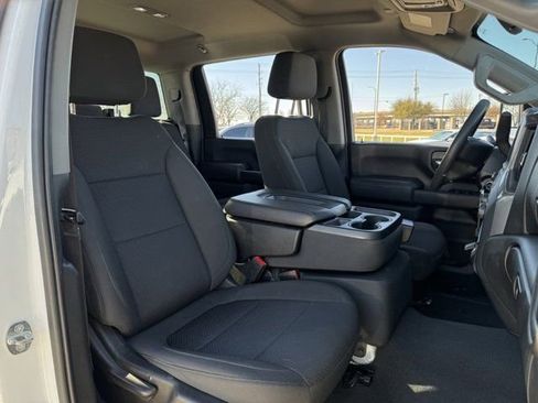 Used 2022 Chevrolet Silverado 2500 Custom w/ Custom Convenience Package image 27