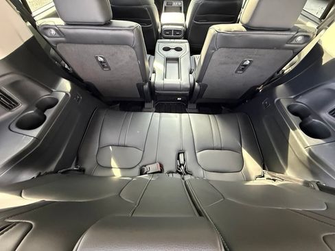 Used 2023 Honda Pilot Elite image 41