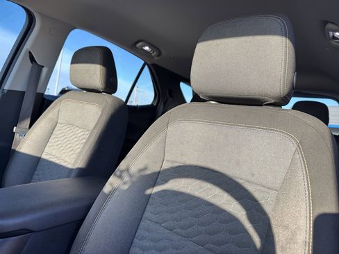 Used 2018 Chevrolet Equinox LT image 27