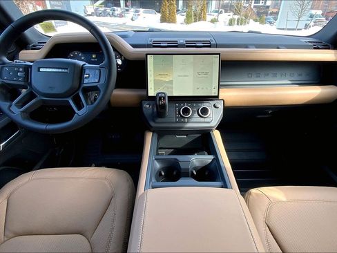 New 2026 Land Rover Defender 110 X-Dynamic SE image 5