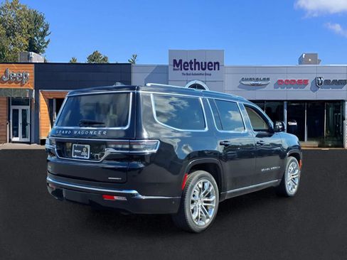Used 2023 Jeep Grand Wagoneer Series II AWD/4WD image 5