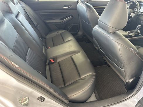 Used 2024 Nissan Altima 2.5 SR image 32