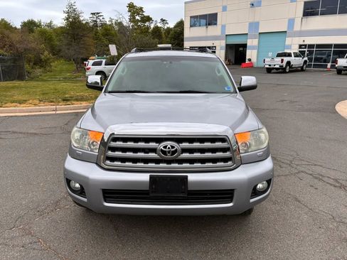 Used 2010 Toyota Sequoia Limited AWD/4WD image 16