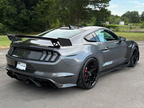 Used 2021 Ford Mustang Shelby GT500 w/ Technology Package RWD image 7