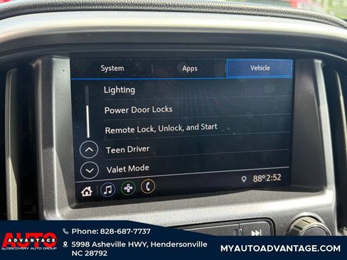 Used 2022 Chevrolet Colorado LT w/ Luxury Package AWD/4WD image 13