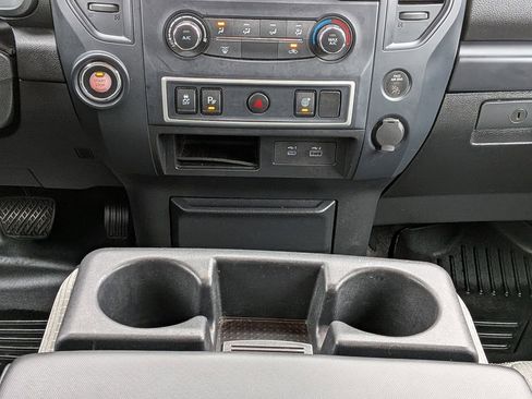 Used 2021 Nissan Titan S w/ S Utility Package image 18