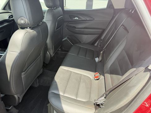 Used 2021 Chevrolet TrailBlazer LT w/ Premium Seating Package AWD/4WD image 13