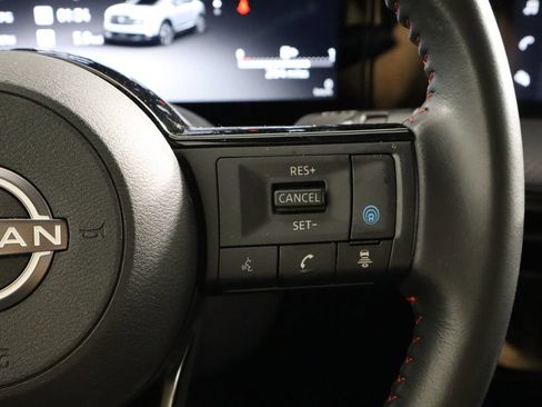 Used 2025 Nissan Kicks SR FWD image 22
