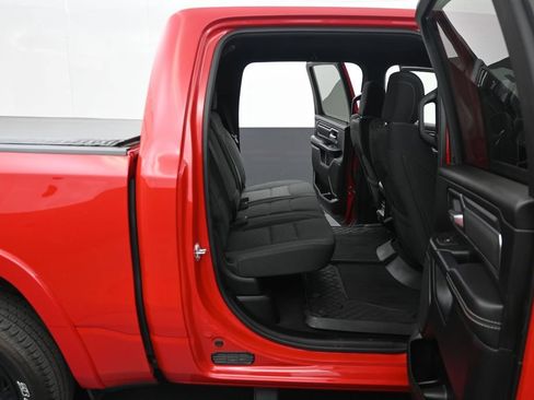 Used 2025 RAM 1500 Big Horn AWD/4WD image 36