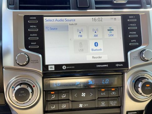 Used 2020 Toyota 4Runner Limited AWD/4WD image 19