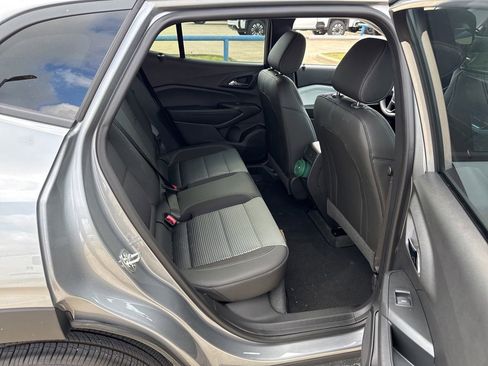 Used 2026 Chevrolet Trax LT FWD image 12