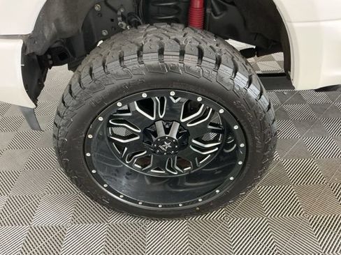 Used 2017 Ford F350 Platinum w/ Platinum Ultimate Package AWD/4WD image 34
