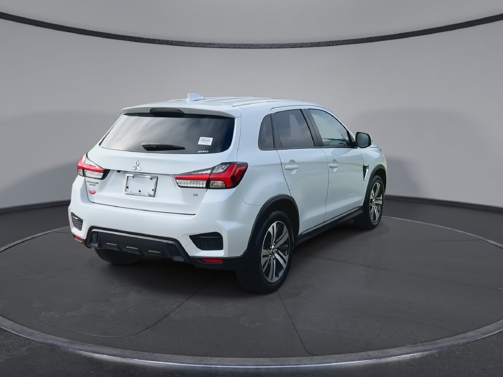Used 2025 Mitsubishi Outlander Sport SE AWD/4WD image 8