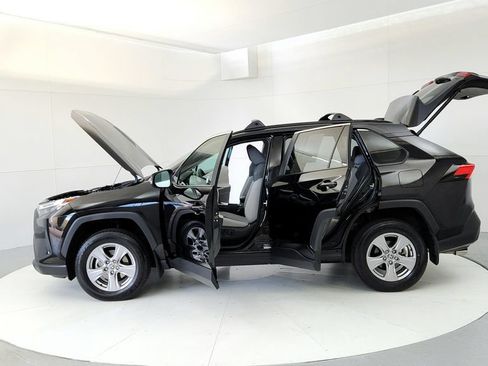 Used 2025 Toyota RAV4 XLE w/ Convenience Package AWD/4WD image 10