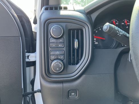 Used 2024 Chevrolet Silverado 1500 W/T w/ WT Value Package image 19