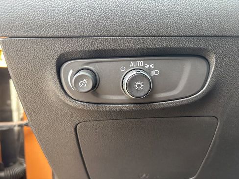 Used 2024 Buick Encore GX Preferred image 38