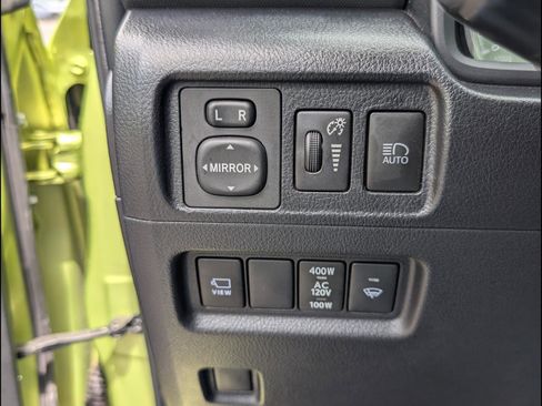 Used 2023 Toyota 4Runner TRD Off-Road Premium w/ Off Road Premium Plus Package AWD/4WD image 19