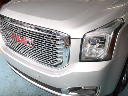 Used 2016 GMC Yukon Denali w/ Open Road Package image 11