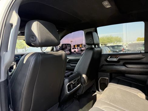 Used 2024 Chevrolet Silverado 2500 LT image 20