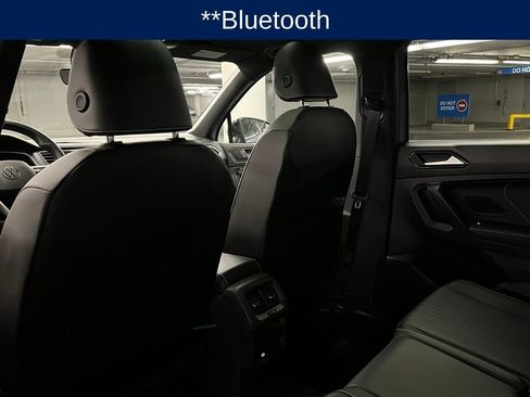 Certified 2022 Volkswagen Tiguan SE R-Line image 21