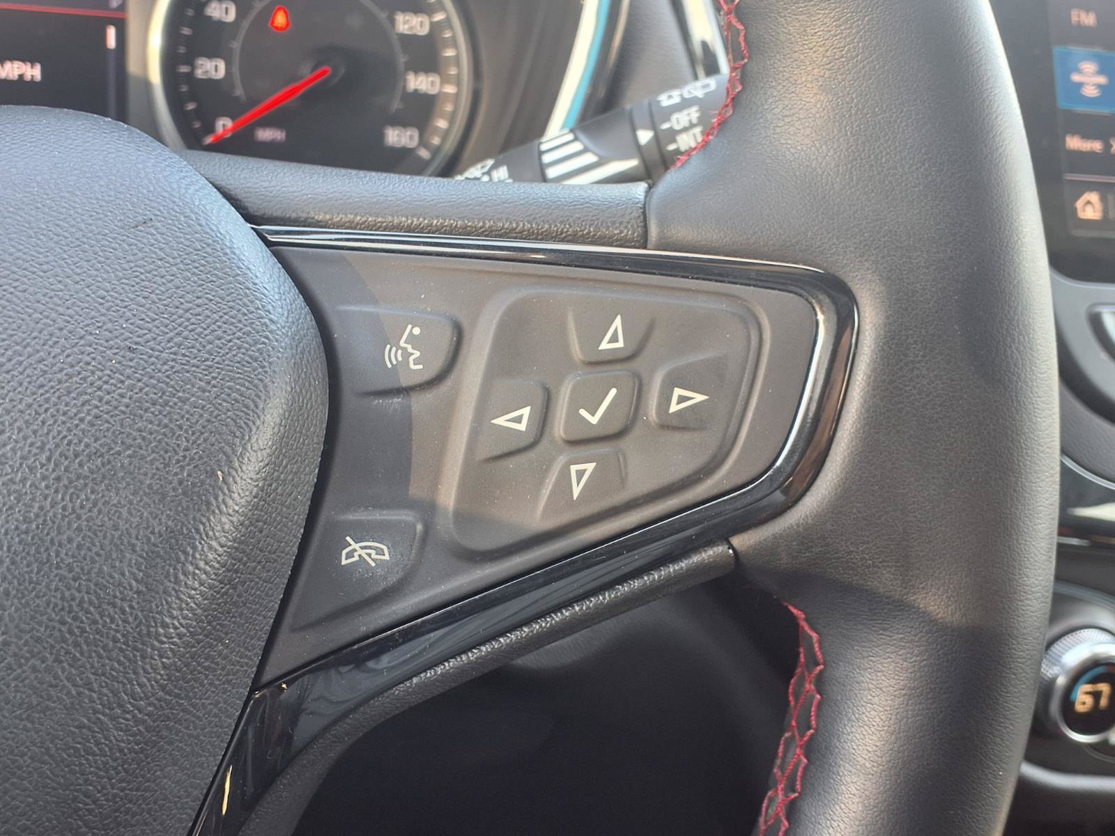 Used 2022 Chevrolet Equinox RS w/ RS Leather Package FWD image 16