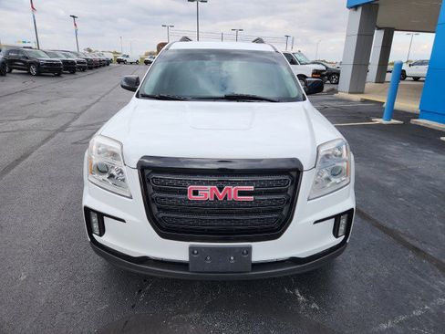 Used 2017 GMC Terrain SLT w/ Open Road Package image 10