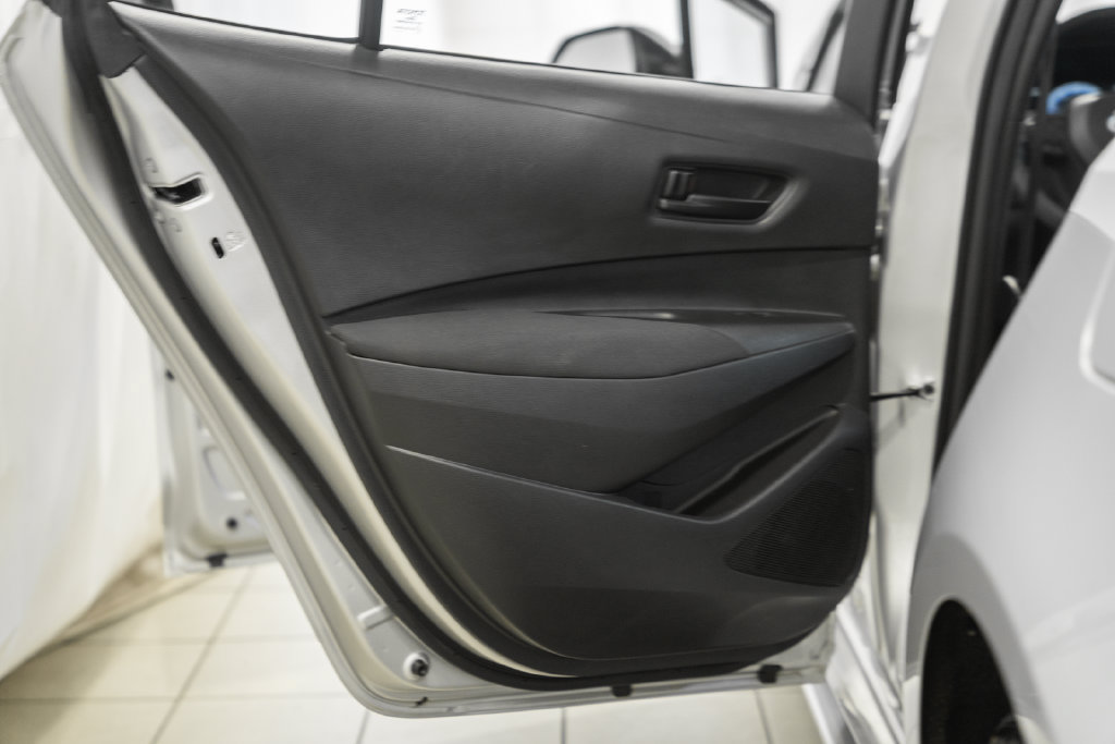 Used 2026 Toyota Corolla LE w/ LE Premium Package FWD image 33