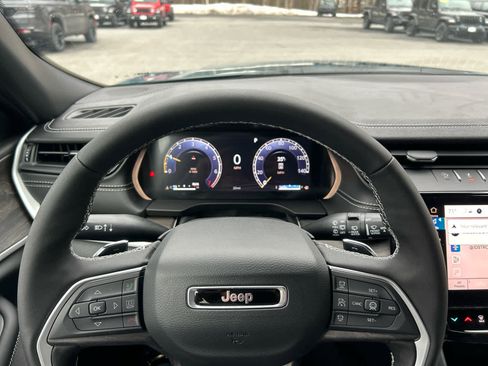 New 2026 Jeep Grand Cherokee L Limited image 16