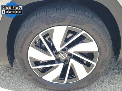 Used 2026 Volkswagen Atlas SE FWD image 12