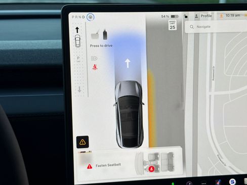 Used 2026 Tesla Model Y 2WD image 32